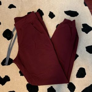 Figs women’s burgundy Zamora tall joggers